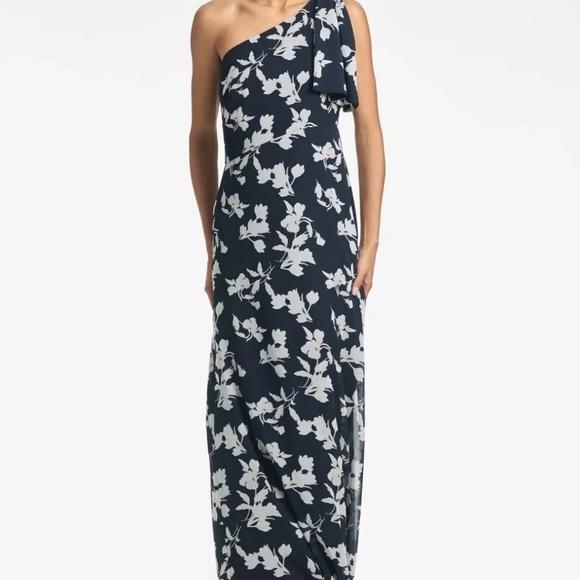 New SACHIN & VABI Navy Petal Floral One Shoulder Bow Chelsea Maxi Gown, Size 12 - Picture 3 of 12